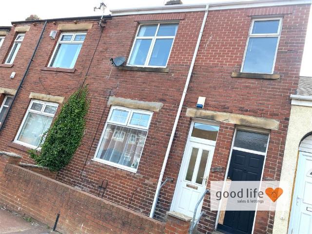 Flat for sale in Pallion, Tyne And Wear