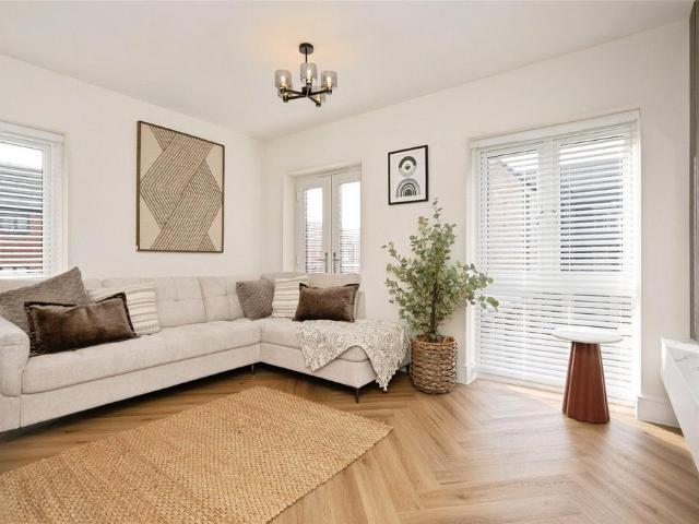Flat for sale in Folkestone