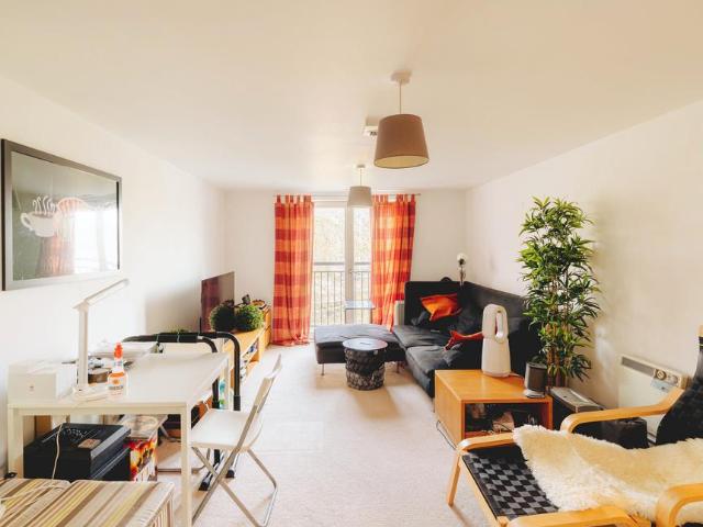 Flat for sale in Redcliffe, Feckenham