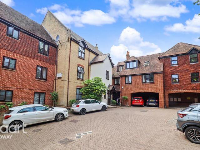 Flat for sale in Troy Town, Rochester
