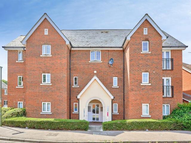 Flat for sale in Colliers End, Hertfordshire