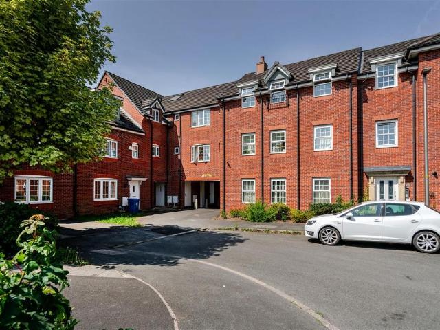 Flat for sale in Westleigh, Wigan
