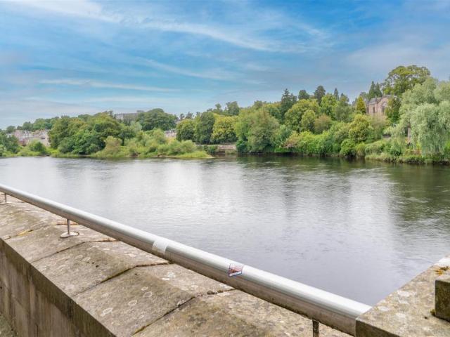 Flat for sale in Bridgend, Moneydie