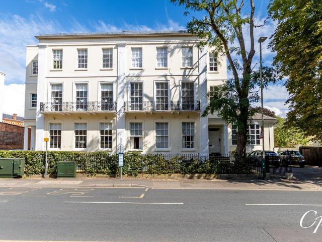 Flat for sale in Montpellier, Golden Valley