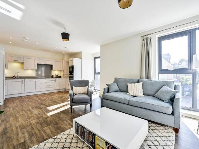Flat for sale in Guildford Park, Westborough
