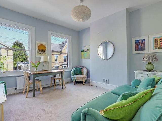 Flat for sale in Penge, Greater London