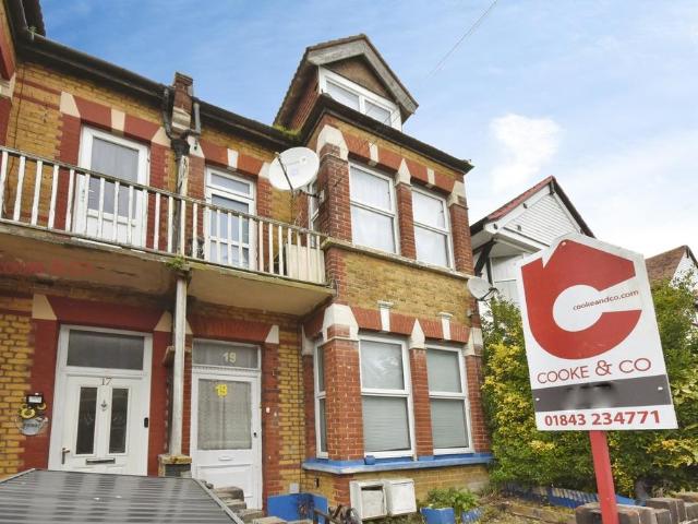 Flat for sale in Cliftonville West, Acol