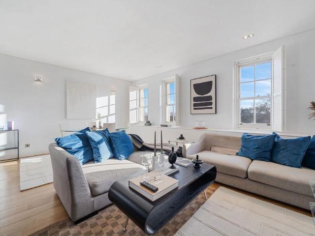 Flat for sale in Mayfair, Isle Of Man