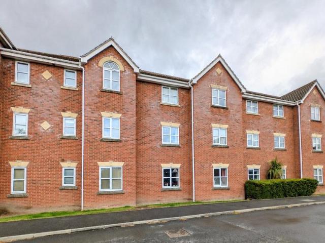 Flat for sale in Wilden, Rushock