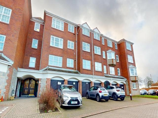 Flat for sale in Westoe, South Shields