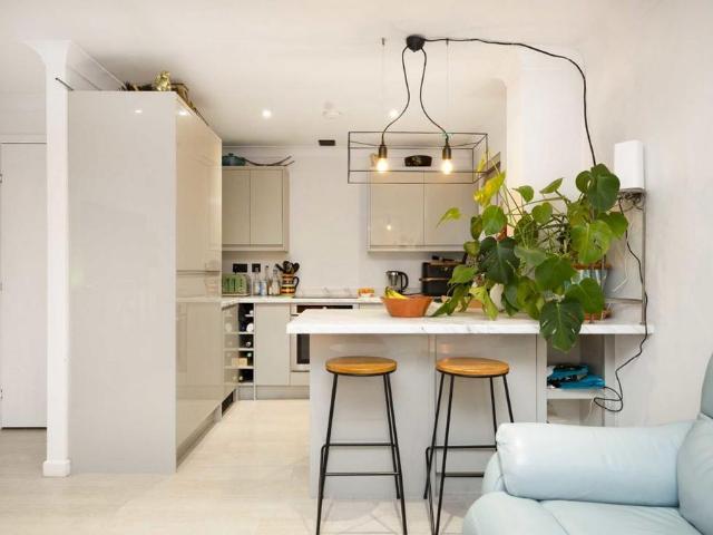 Flat for sale in Hackney Wick, Greater London