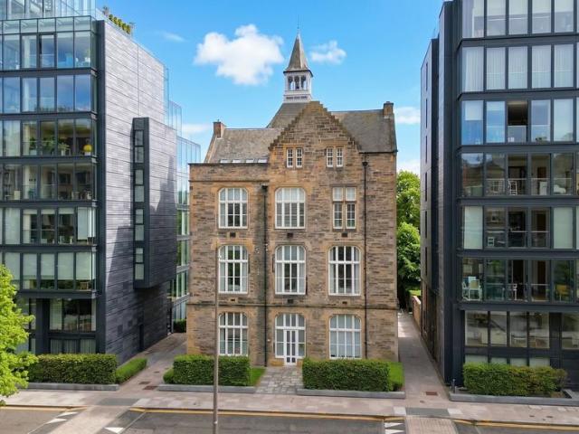Flat for sale in Quartermile, Scotland