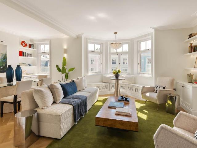 Flat for sale in Notting Hill, Greater London