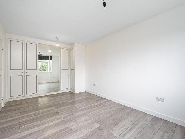 Flat for sale in London Borough of Barnet, Greater London