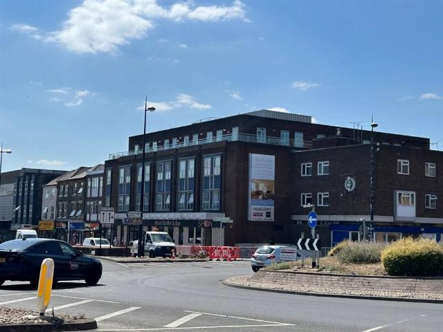 Flat for sale in Key Street, Suffolk