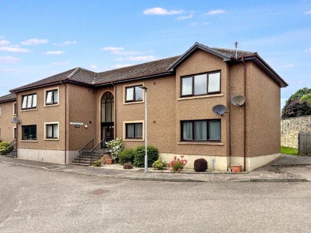 Flat for sale in Elgin, Scotland