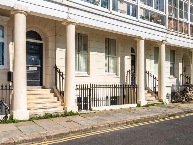 Flat for sale in Kemptown, Brighton & Hove