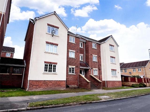 Flat for sale in Berry Hill, Potters Corner