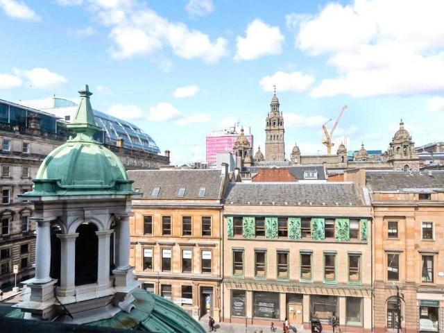 Flat for sale in Merchant City, Scotland