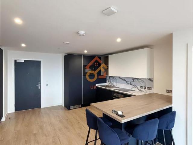 Flat for sale in City Centre, Salford