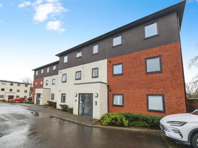 Flat for sale in Watergate, Devon