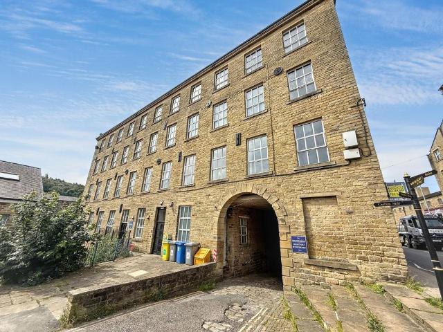 Flat for sale in Friendly, Sowerby Bridge