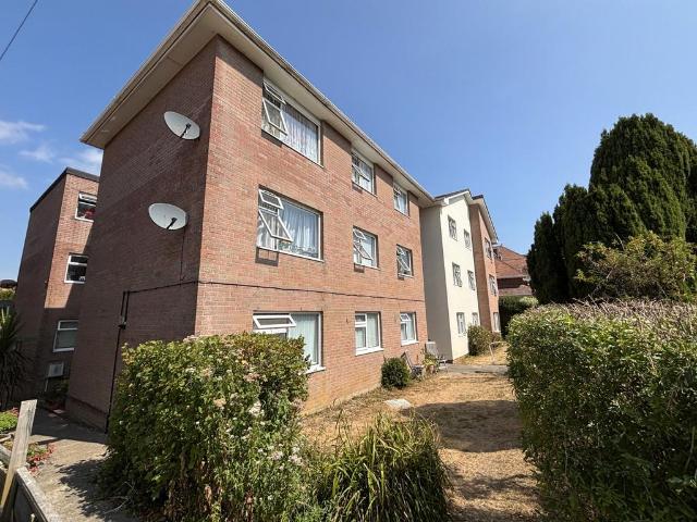 Flat for sale in Swanage, East Dorset