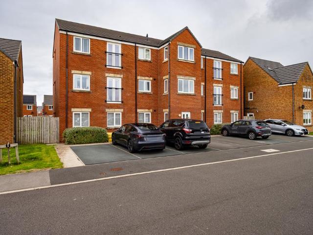 Flat for sale in Mossbay, Workington