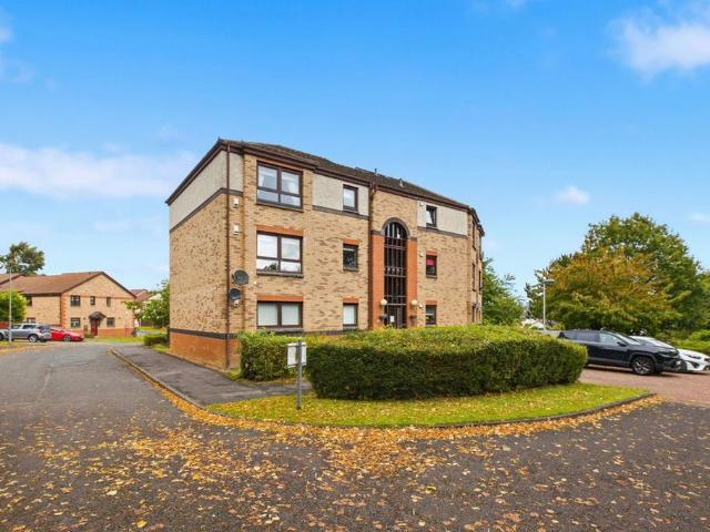 Flat for sale in Inchinnan, Scotland