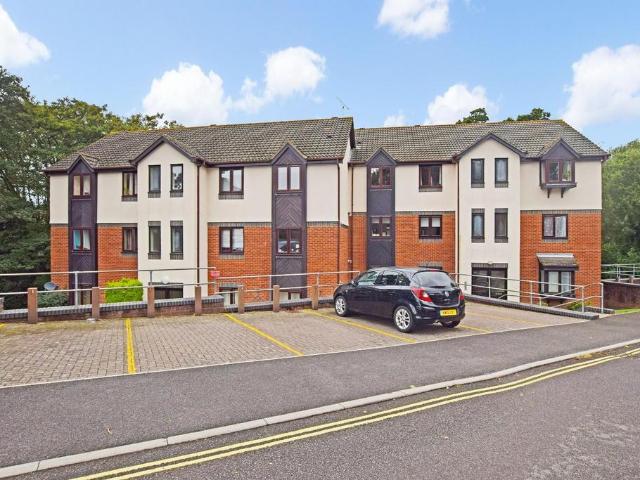 Flat for sale in Shirley Warren, Isle Of Man