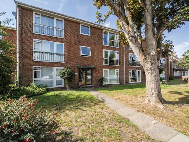 Flat for sale in Clewer Village, Windsor