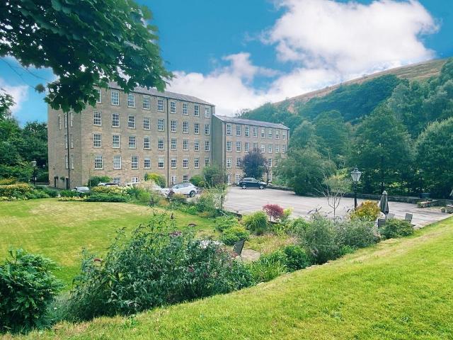 Flat for sale in Charlesworth, East Midlands