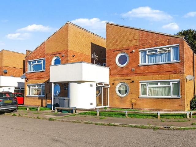 Flat for sale in East Hanningfield, Chelmsford