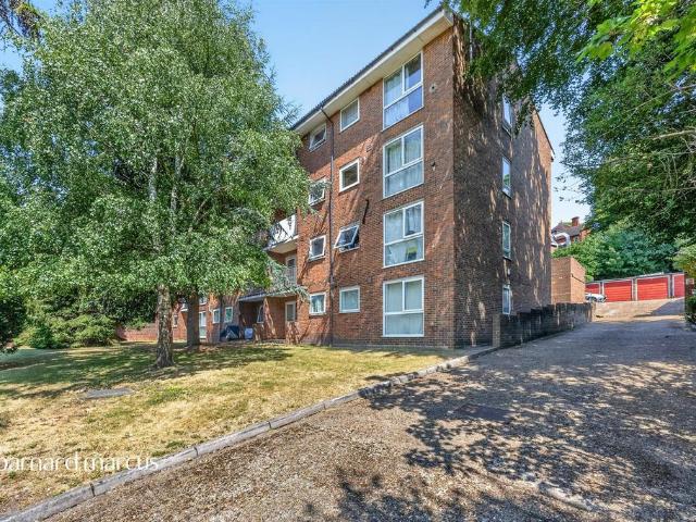 Flat for sale in London Borough of Croydon, Greater London