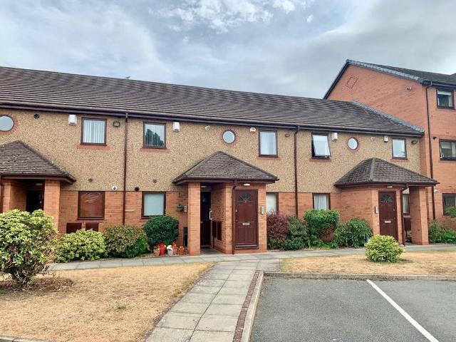 Flat for sale in Grange, West Kirby