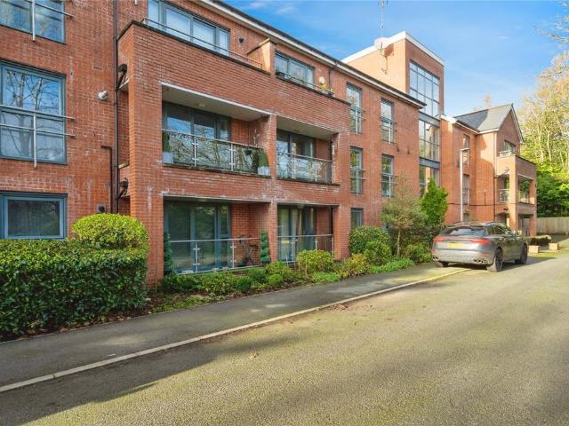 Flat for sale in Heaton, Lee Bank