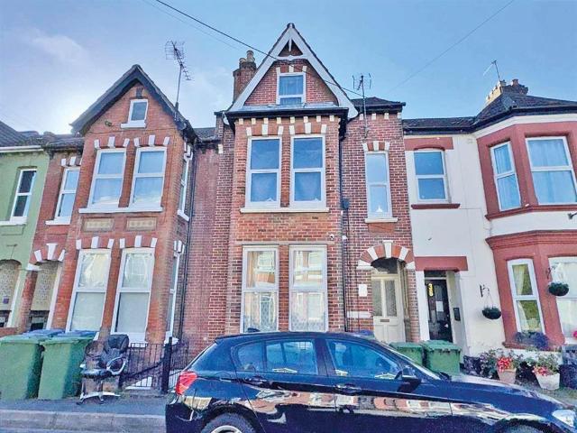 Flat for sale in The Polygon, Isle Of Man