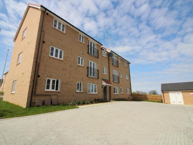 Flat for sale in Watermans Park, Gravesham