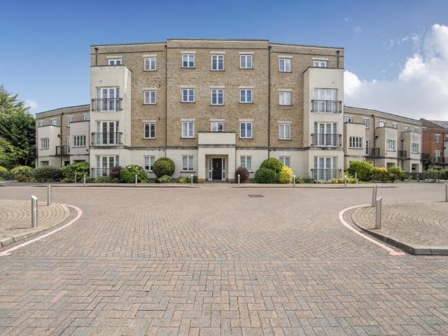 Flat for sale in Bassett, Isle Of Man