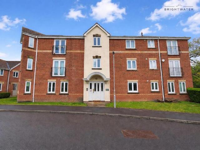 Flat for sale in Ebblake, Verwood