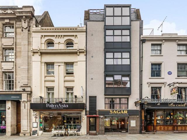 Flat for sale in St. James's, Mayfair