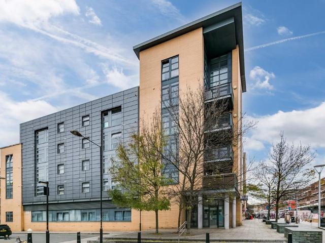 Flat for sale in St. George in the East, Wapping