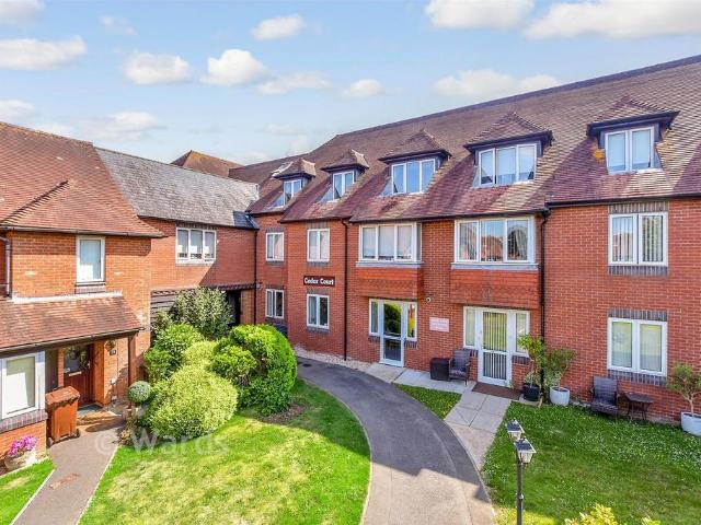 Flat for sale in Bridgefield, Kent