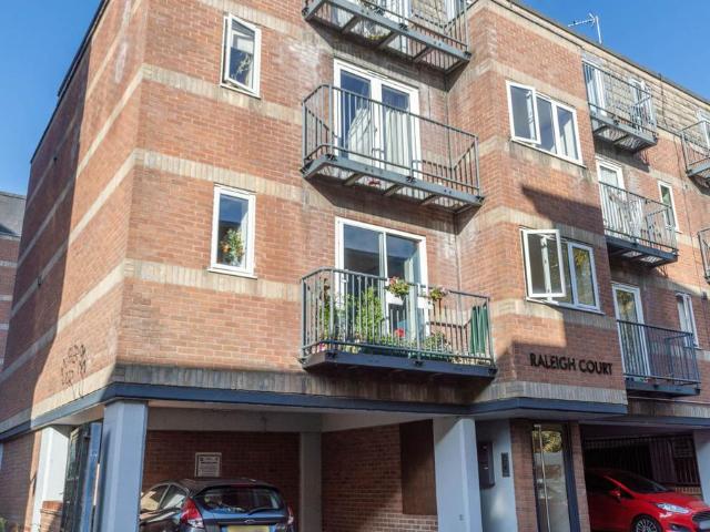 Flat for sale in Lakenham, Norwich