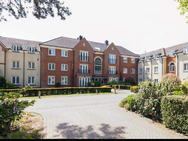 Flat for sale in Evershot, Oxfordshire