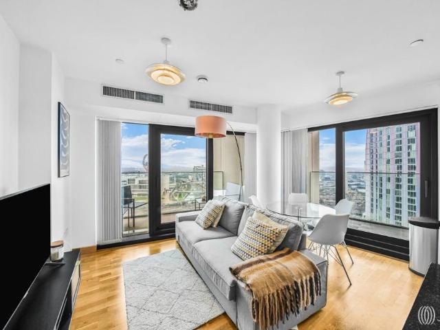 Flat for sale in Stratford Marsh, Greater London