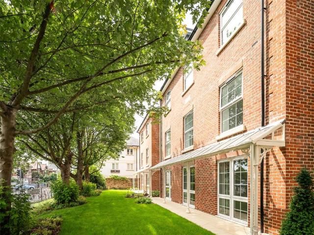 Flat for sale in Pennington, Ashurst Bridge