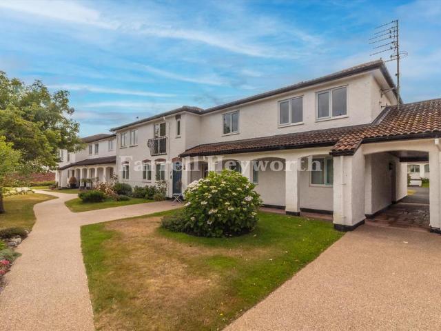Flat for sale in Lytham, Lancashire