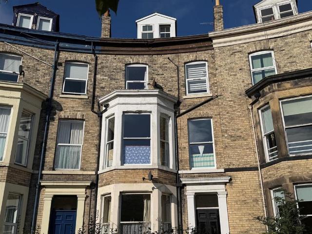 Flat for sale in South Cliff, Kepwick