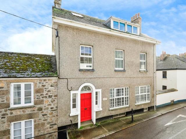 Flat for sale in Marazion